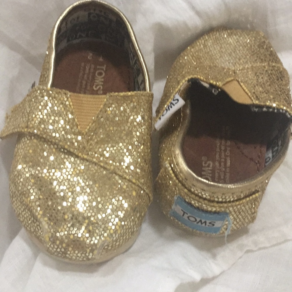 Toms Gold Shiny Metallic Baby Girl T 2 shoes